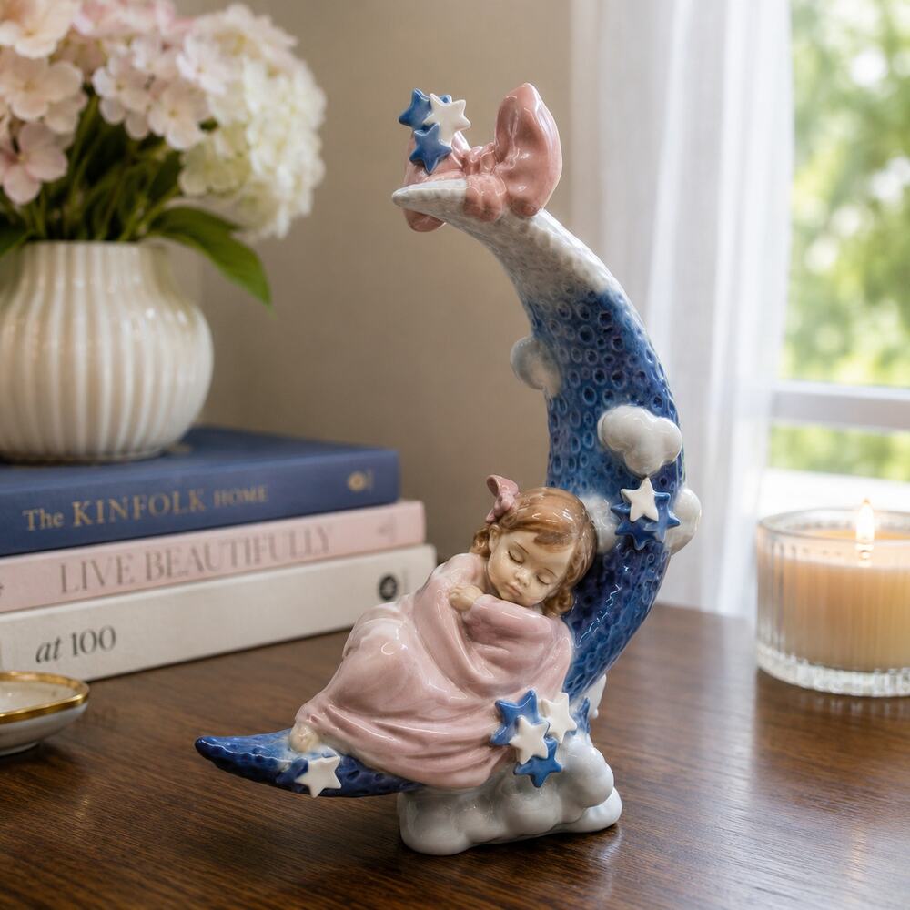 Lladró Heaven's Lullaby #6583 Girl Sleeping on Moon Porcelain Figurine 1998